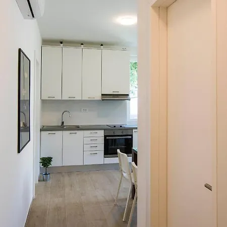 Bonnie & Clyde Apartment